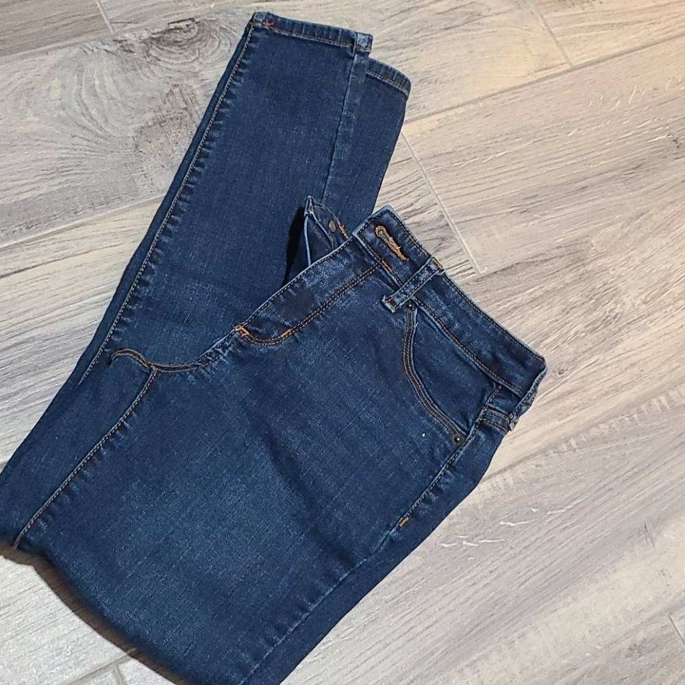 ❌ donated -Women's jeans